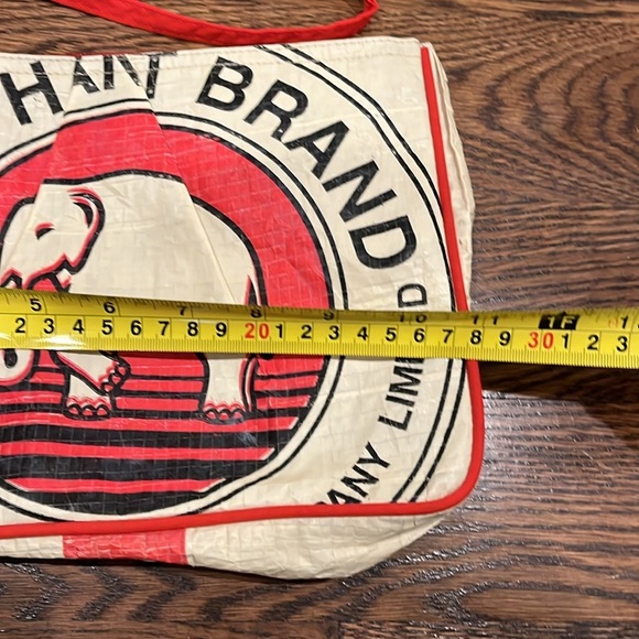 Malia recyclable wristlet - Picture 2 of 3